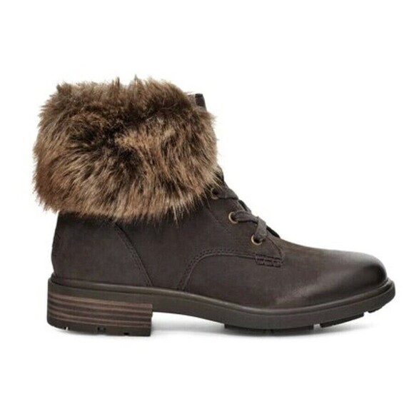 New UGG Harrison Lace Tipped Women Fashion boots Size 5 Stout Leather - Picture 1 of 6
